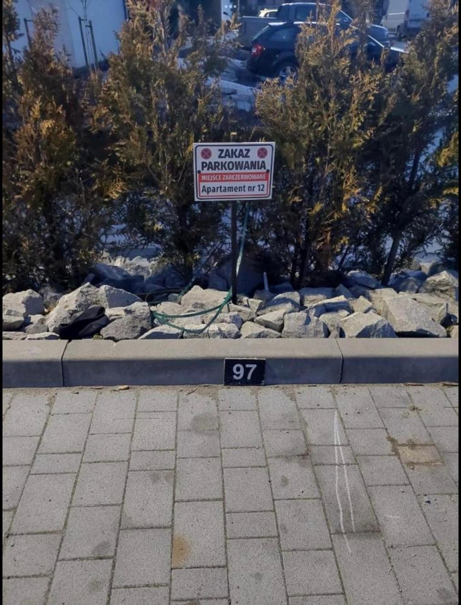 Pod Gora Szyndzielnia , Debowiec